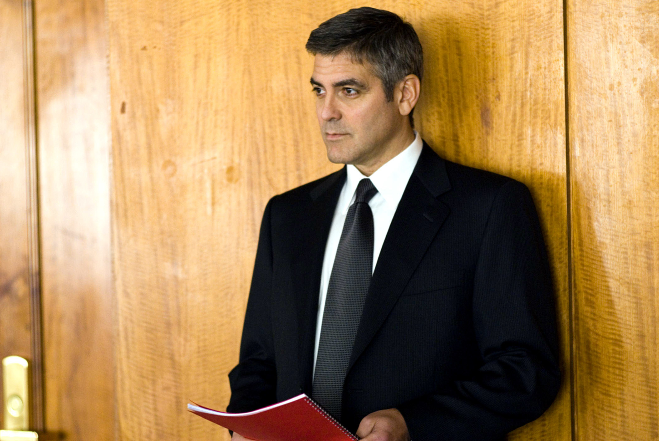 Clooney in the role of Michael Clayton