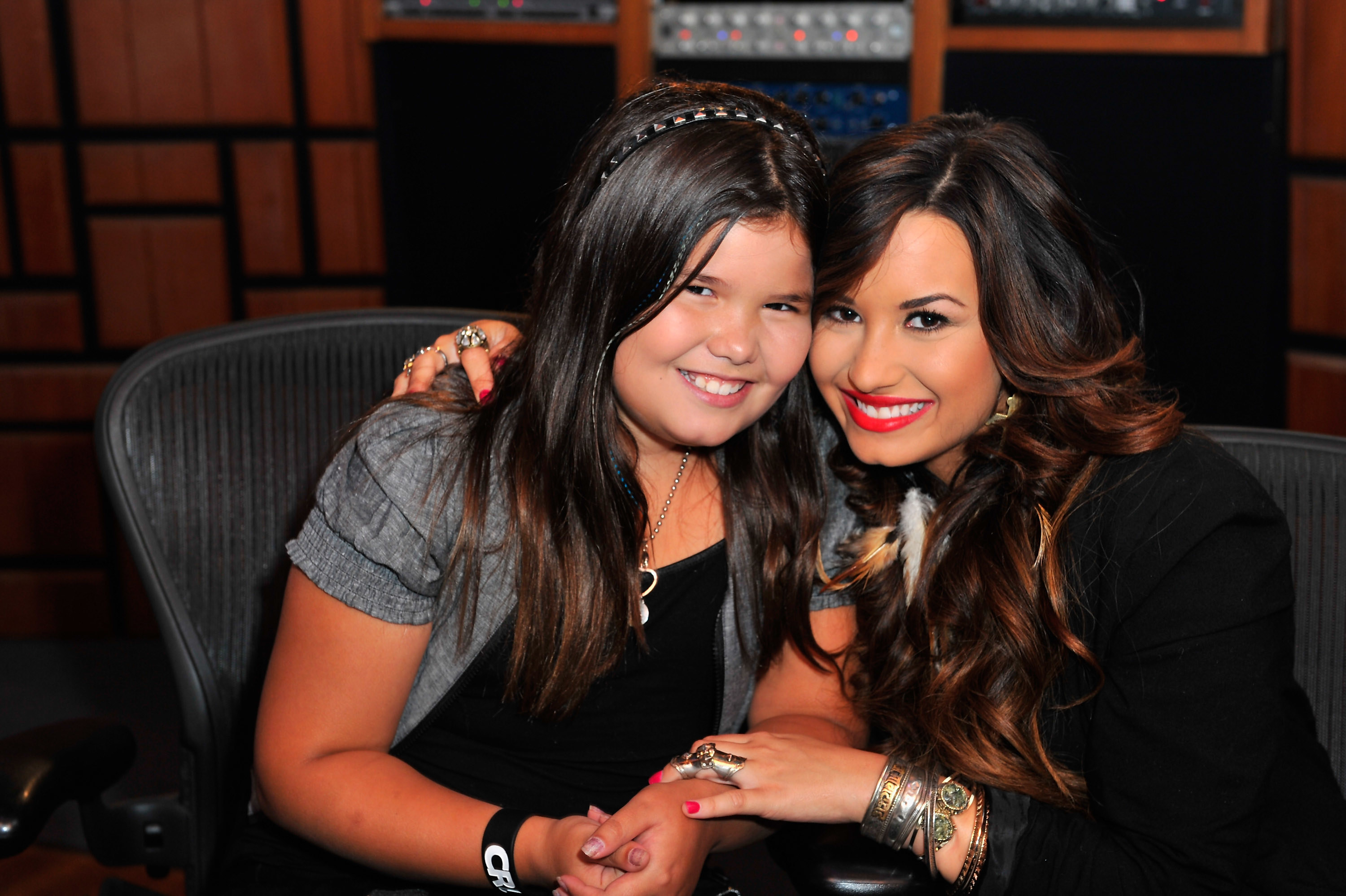 Demi Lovato and actress sister Madison De La Garza