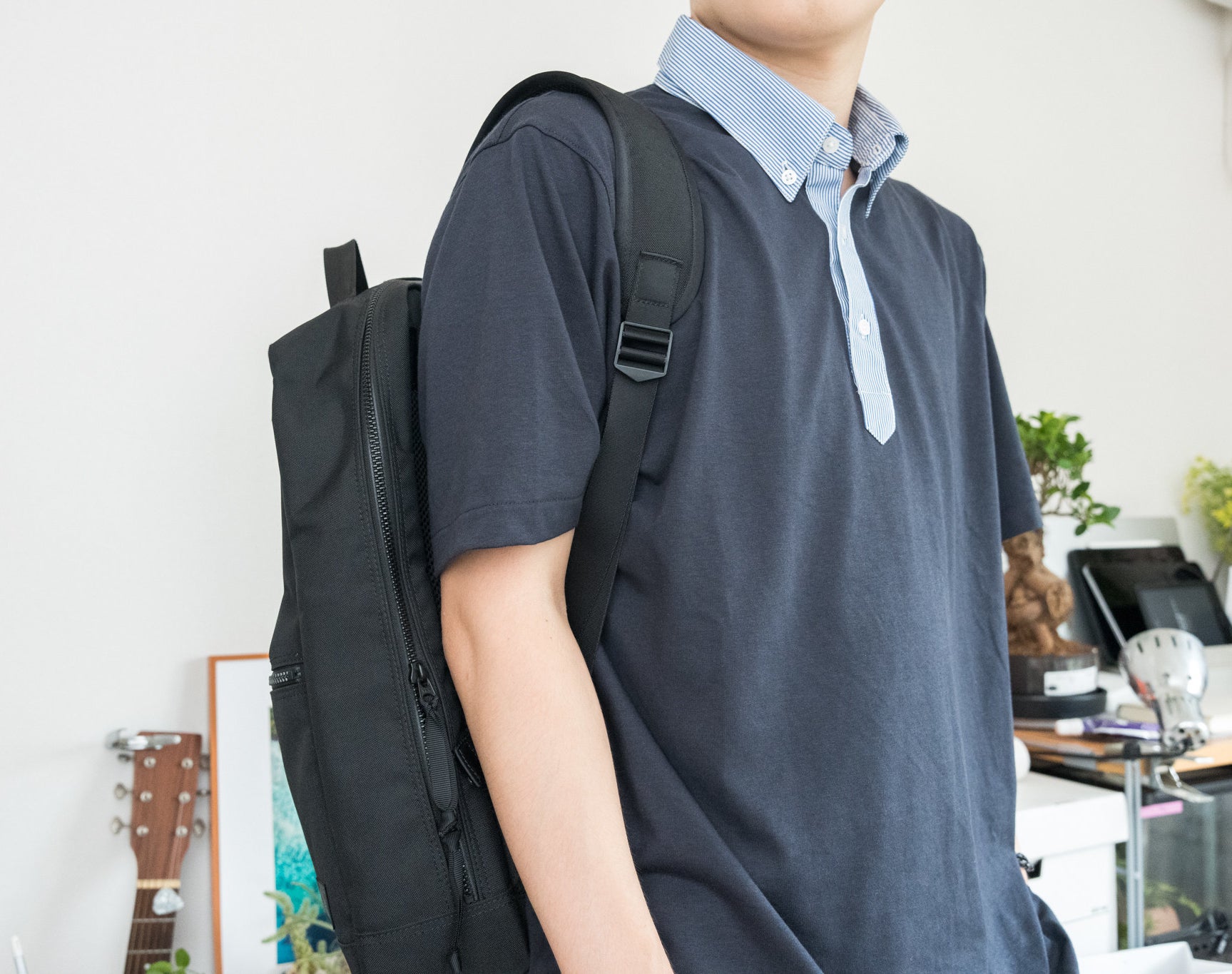 UNIQLO(ユニクロ )のおすすめメンズトップス「エアリズム フハク襟ポロシャツ(半袖)」夏のコーデをご紹介
