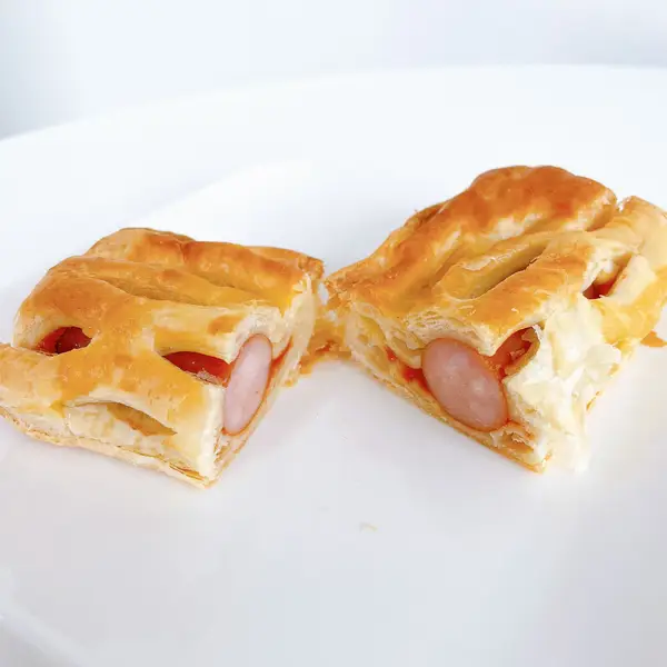 Mister Donut(ミスタードーナツ)のお惣菜メニュー「ホット・セイボリーパイBBQフランクフルト」サクサクでオススメ