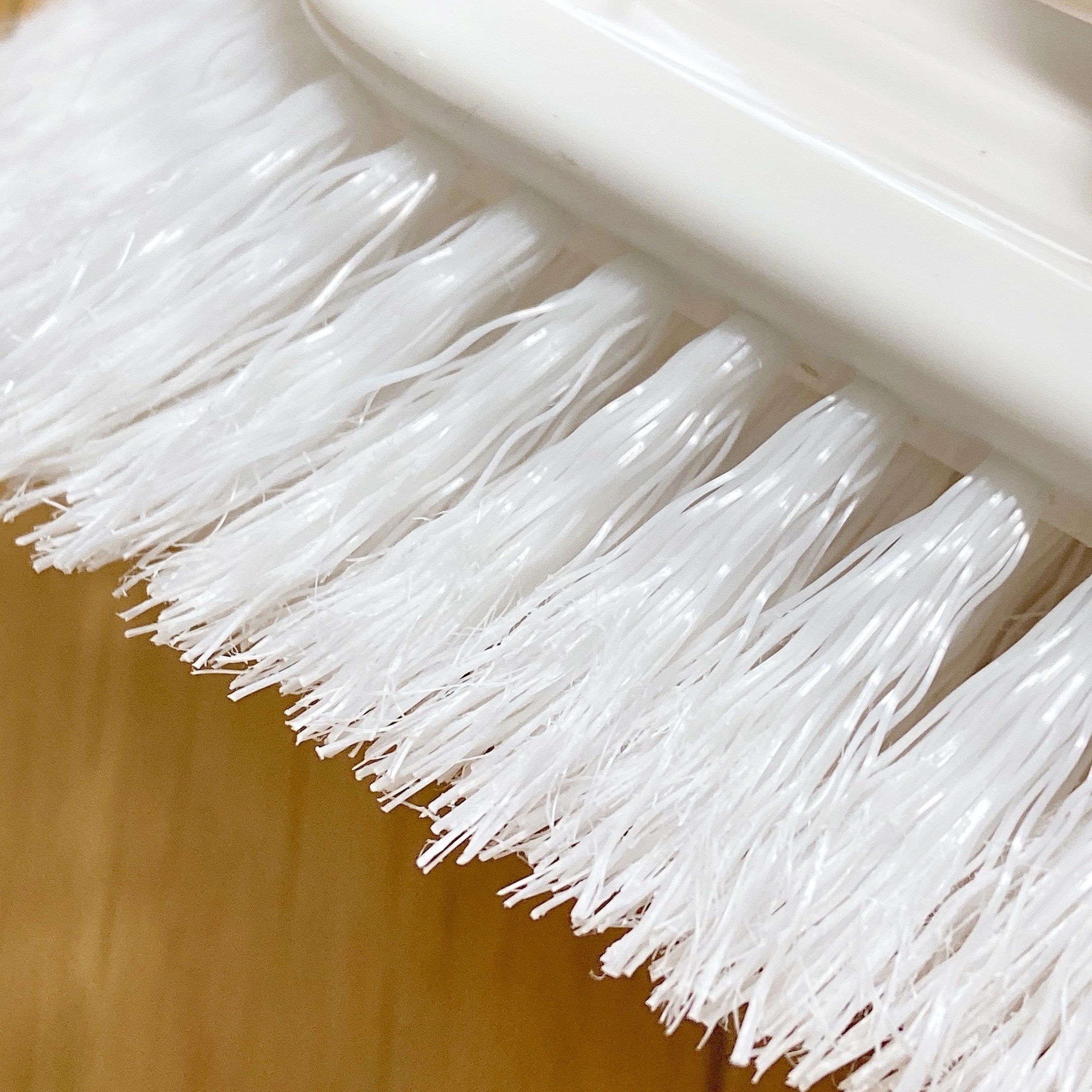 NITORI（ニトリ）の人気お掃除グッズ「ゴムの力で汚れを落とすバスブラシ」便利なアイテムでお風呂掃除におすすめ