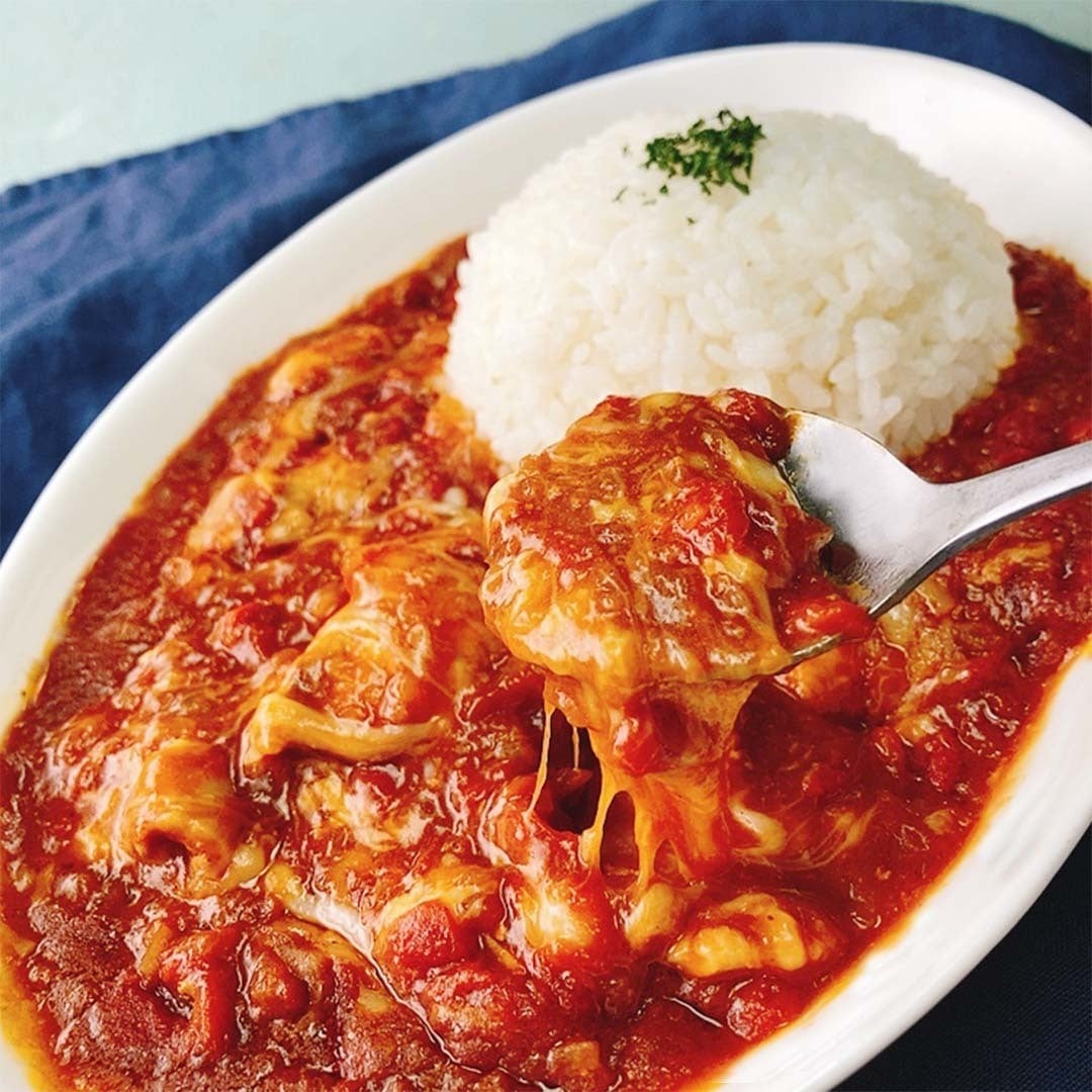 レンチンでガチ旨！？】鬼バターチキンチーズカレー レシピ・作り方｜Tasty