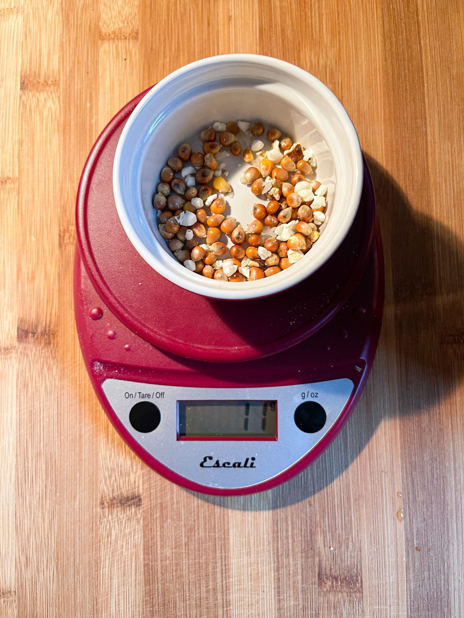 popcorn kernels in a popcorn maker