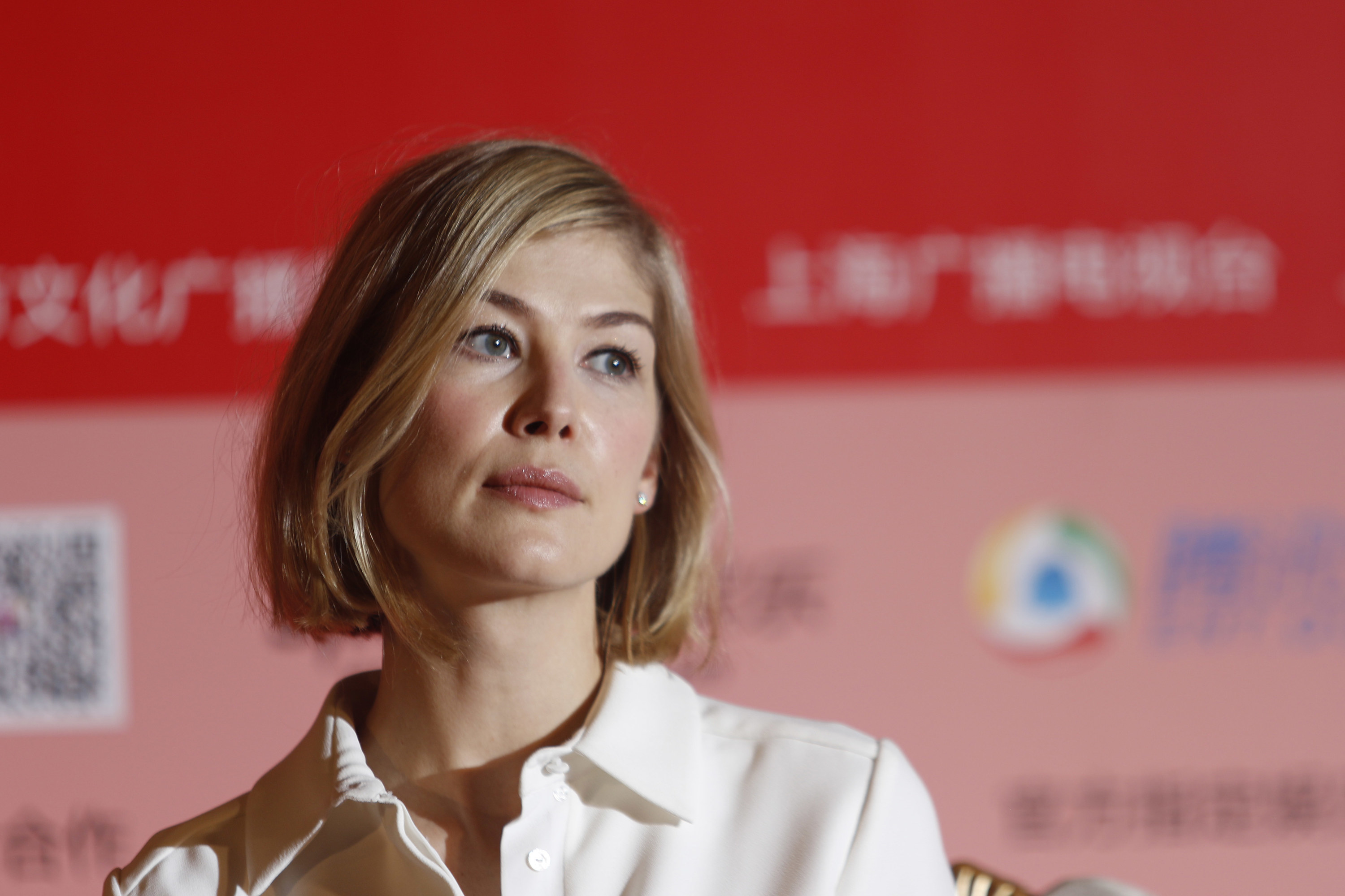 Rosamund Pike at an event for Gone Girl