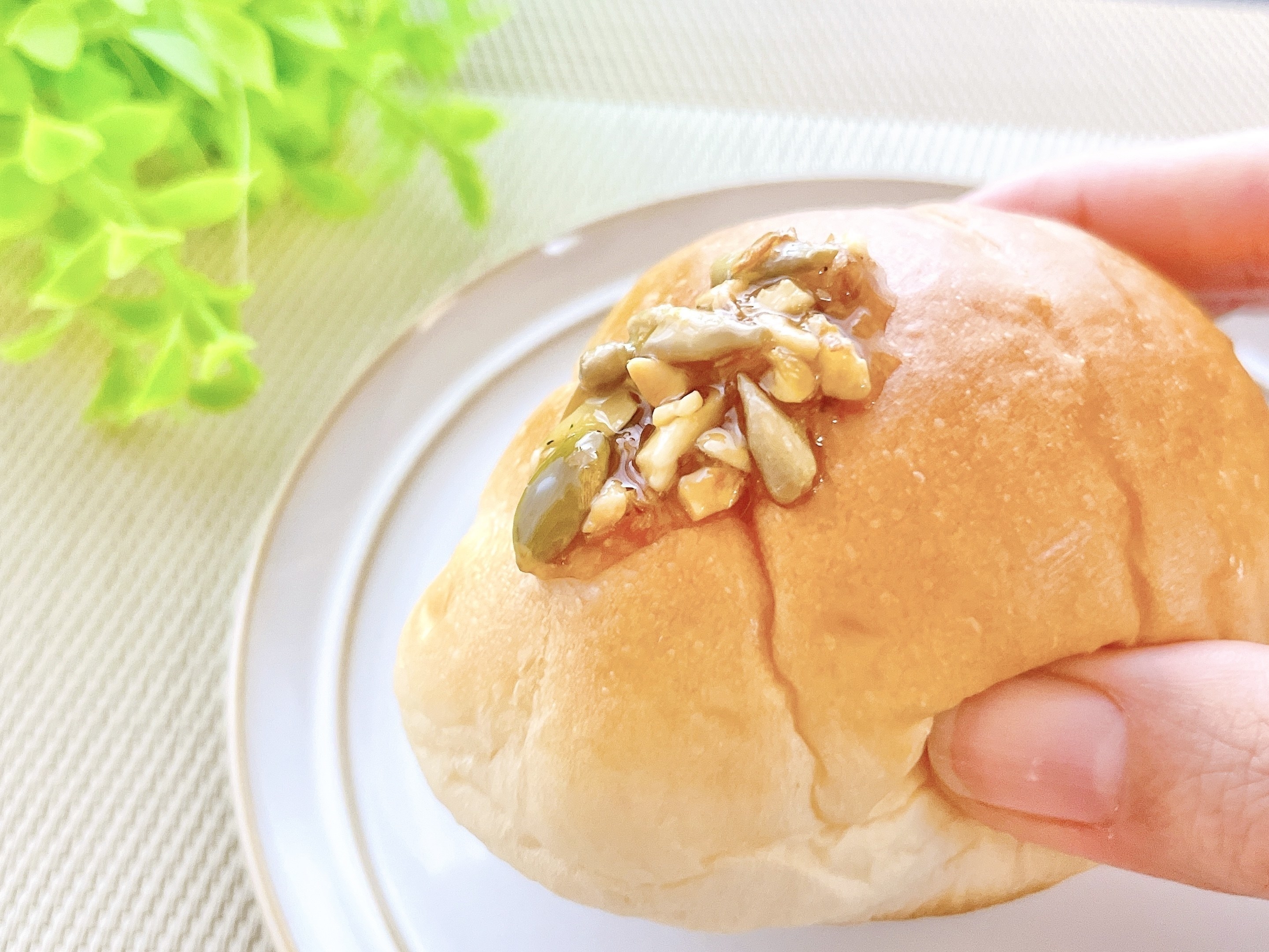KALDI（カルディ）の人気商品「食べるナッツソース（バジル味）」ごはんのおかずやパンのおともにおすすめ