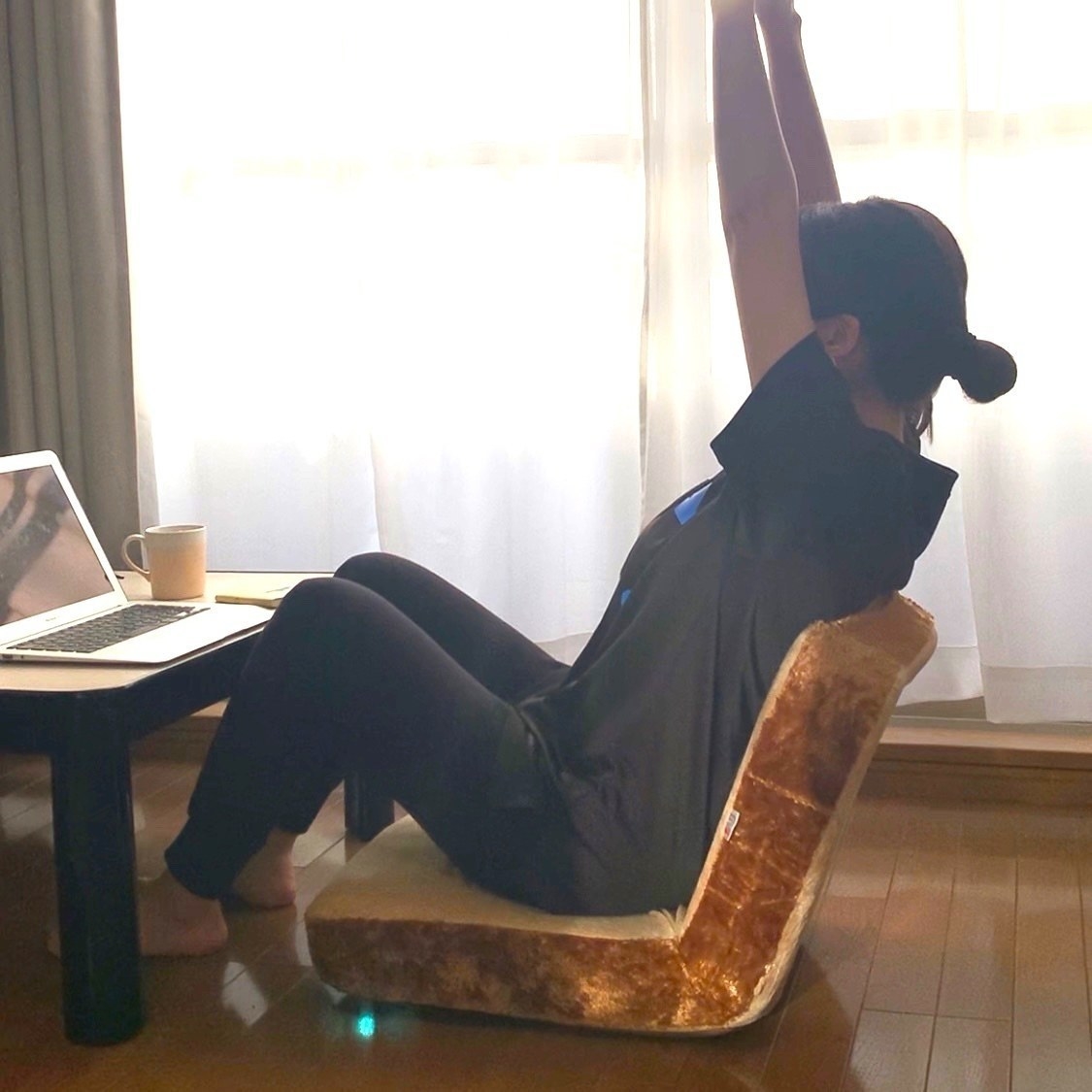 NITORI(ニトリ)のオススメ便利グッズ「座椅子 Nトースト」かわいいし座り心地もいい人気のインテリア雑貨