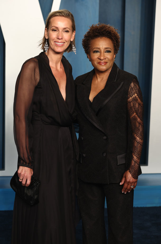 Alex and Wanda Sykes at a formal event