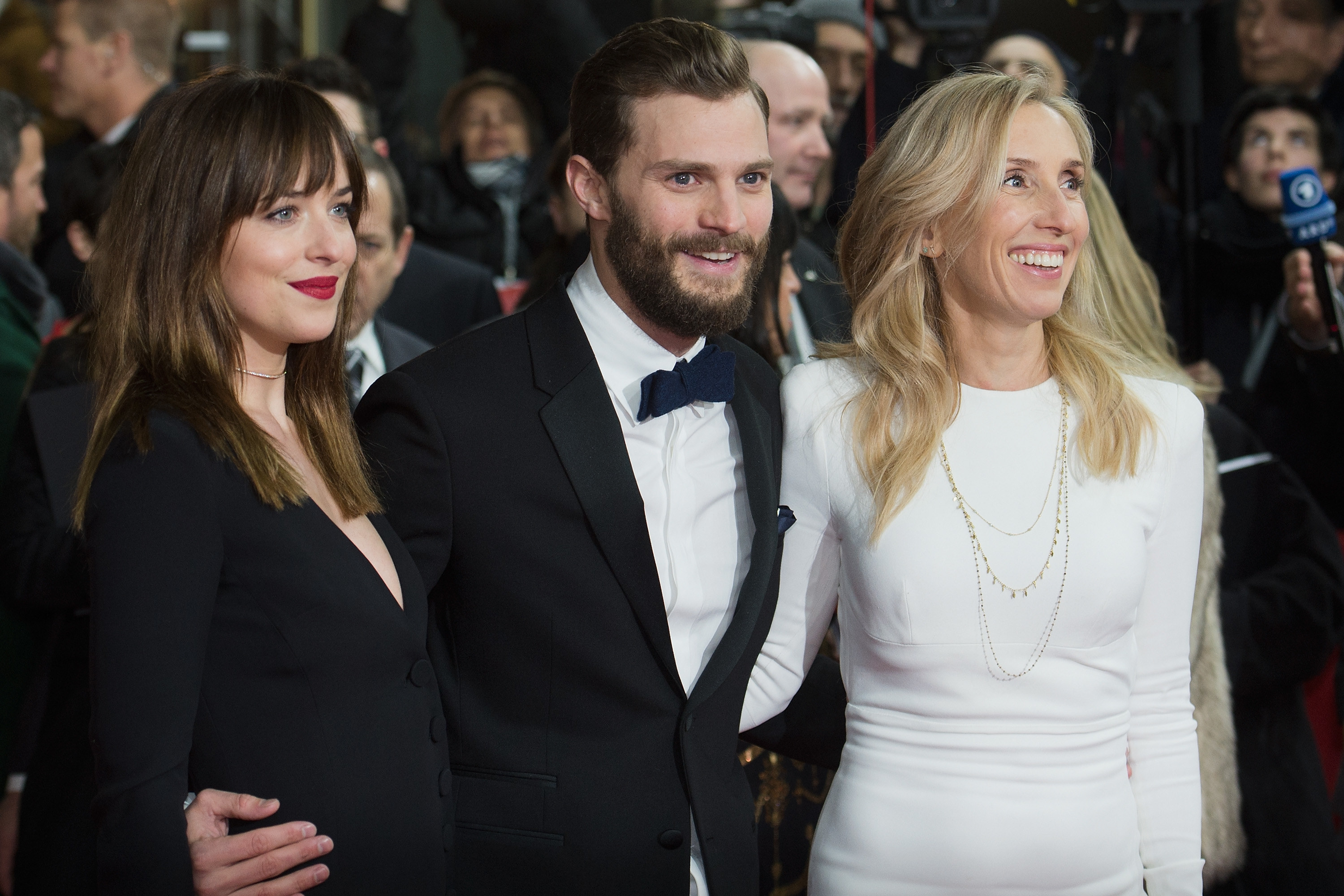 A closeup of Dakota and Jamie and Sam