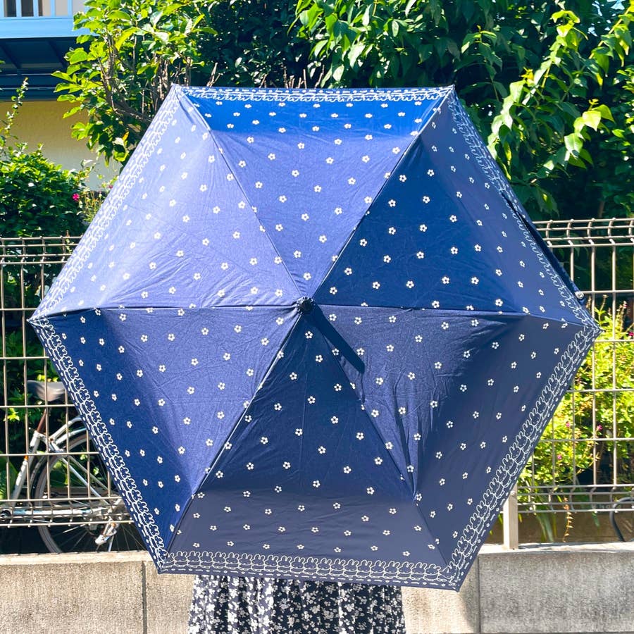 可愛すぎて笑った しまむらで ミッフィーだらけの日傘 が売ってたんだけど