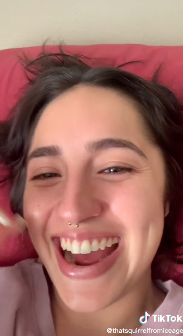 Caroline talking in her TikTok