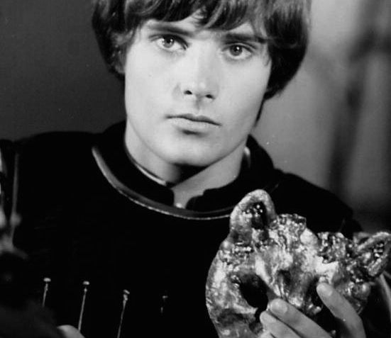 Closeup of young Leonard Whiting