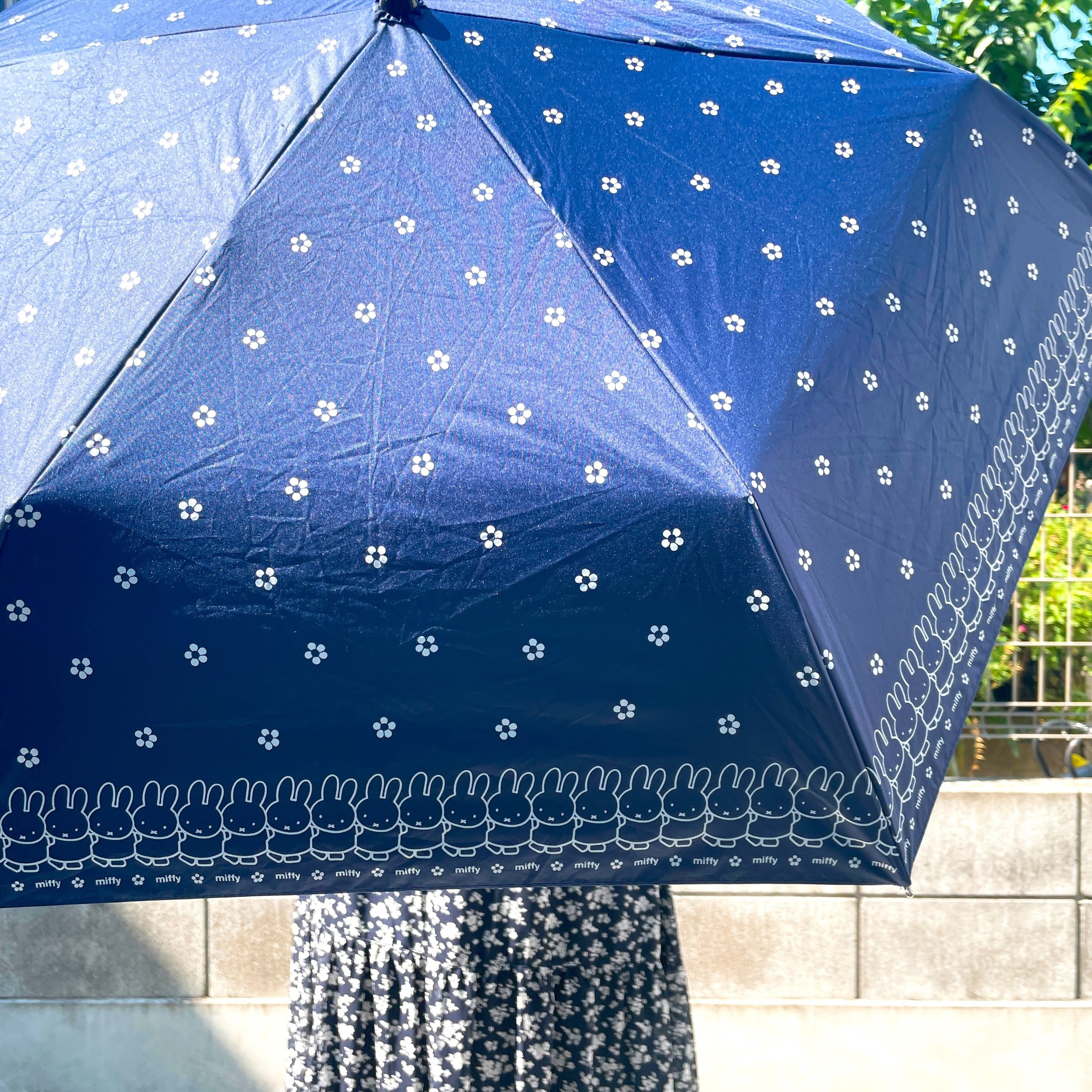 しまむらのおすすめアイテム「晴雨兼用 折りたたみ傘（ミッフィー）」夏の日焼け対策にピッタリ