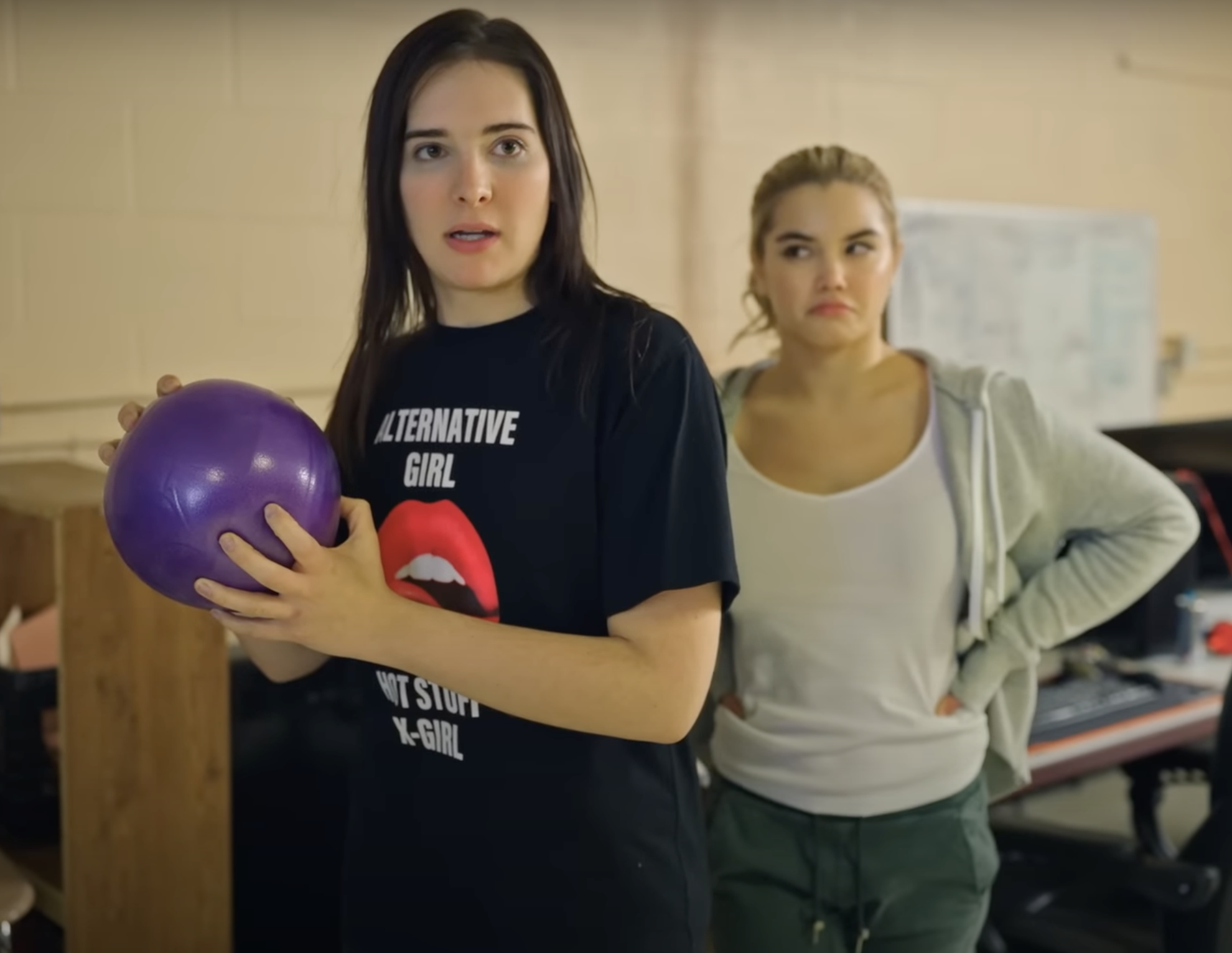Sloane prepares to throw a dodgeball in &quot;1UP&quot;