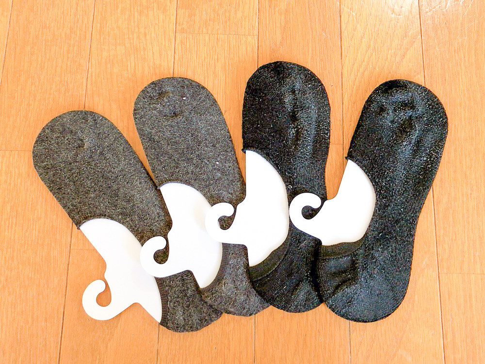 CanDo（キャンドゥ）のおすすめ商品「ソックスハンガー」靴下をスッキリ収納できて大人気
