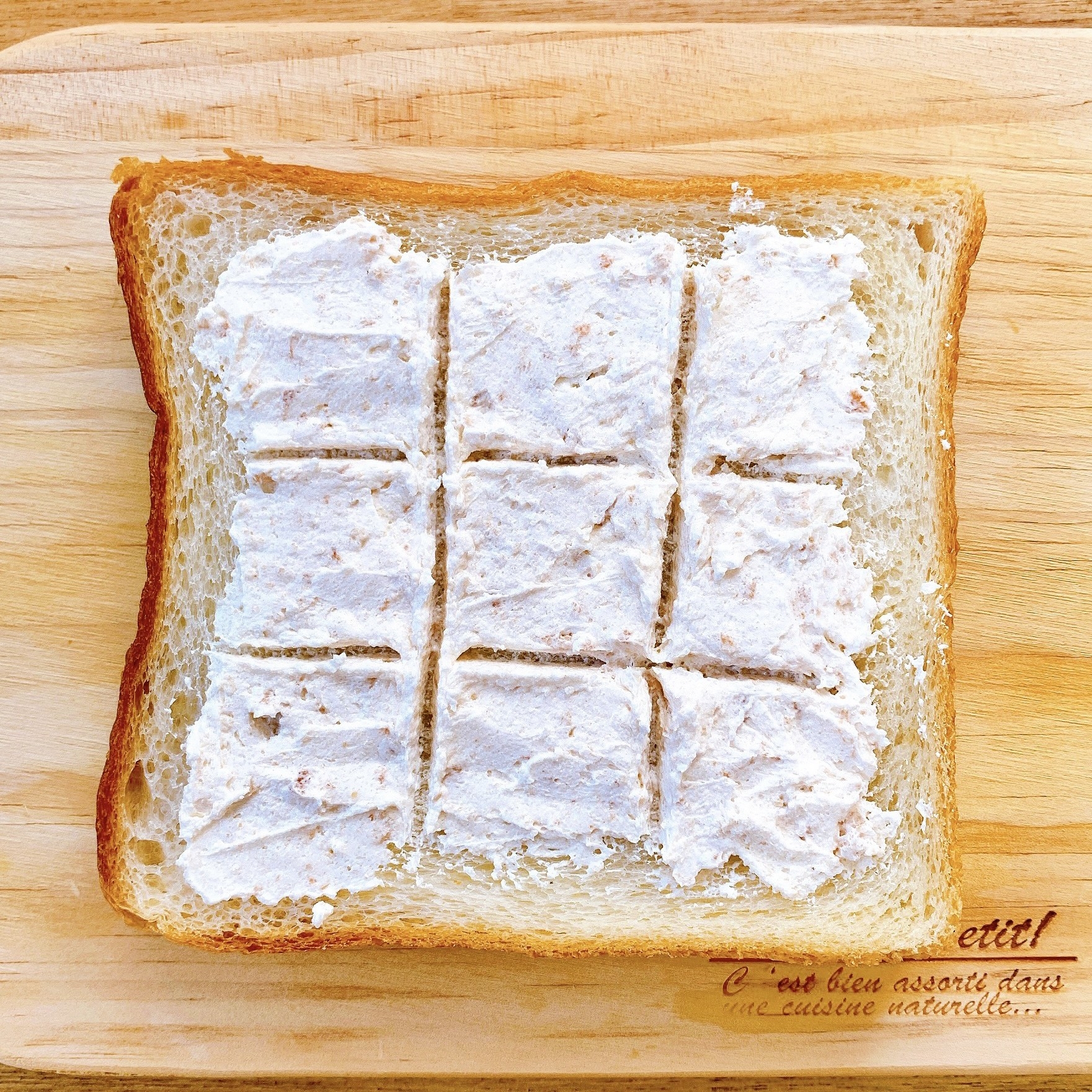 KALDI(カルディ)のおすすめ食品「ぬって焼いたらメロンパン」ほんとにメロンパンになる