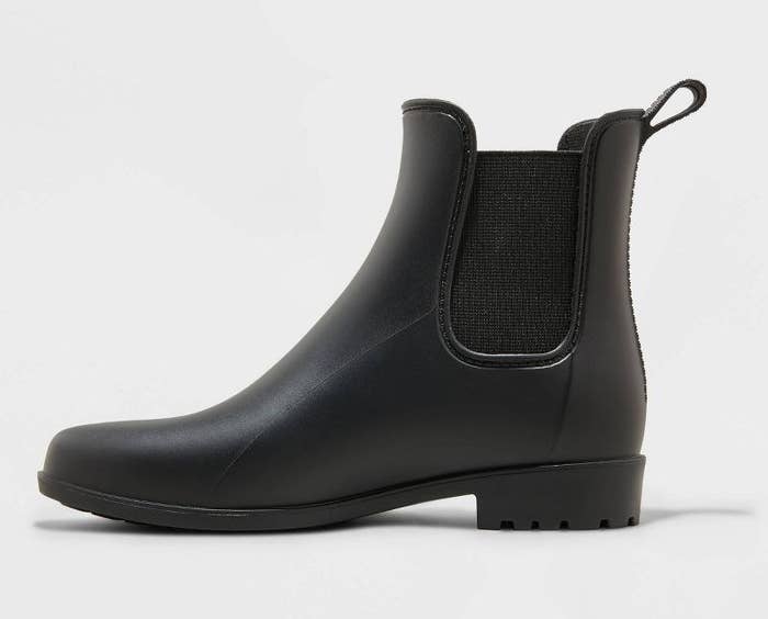 The black boot