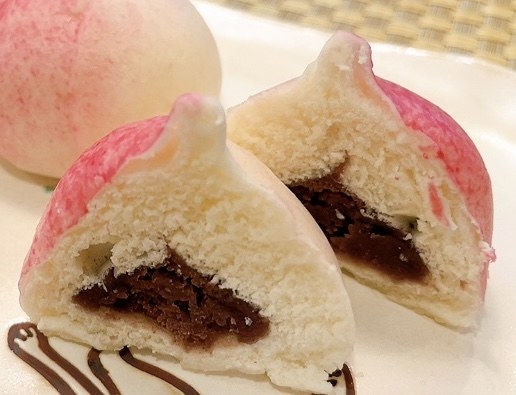 業務スーパーのオススメスイーツ「桃まんじゅう」かわいくておいしいデザートにぴったりのコスパ良デザート