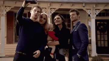 Just your average family of vampires taking a selfie on &quot;The Originals&quot;