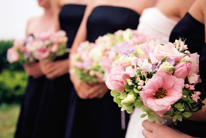 30 Bridesmaids Share Their Worst Wedding Experiences