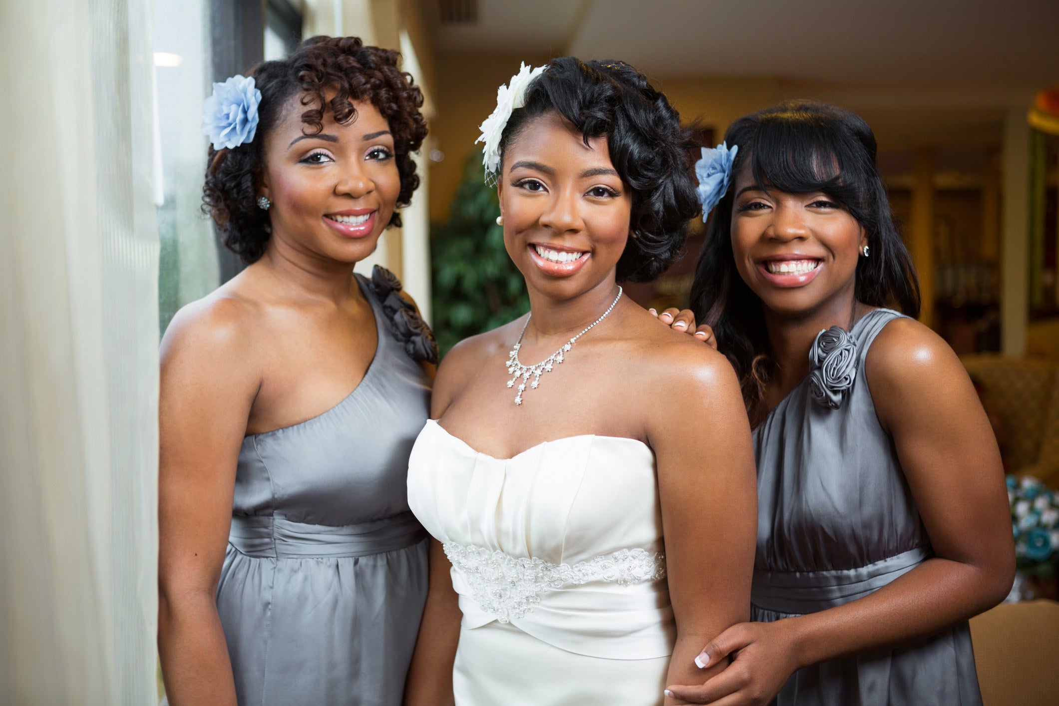 30 Bridesmaids Share Their Worst Wedding Experiences