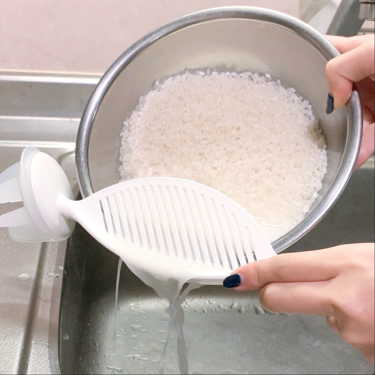★DAISO（ダイソー）のおすすめアイデア調理グッズ「なるほど 米とぎ」便利で大人気