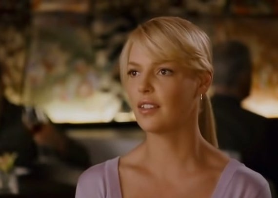 Alison sitting in a restaurant in &quot;Knocked Up&quot;