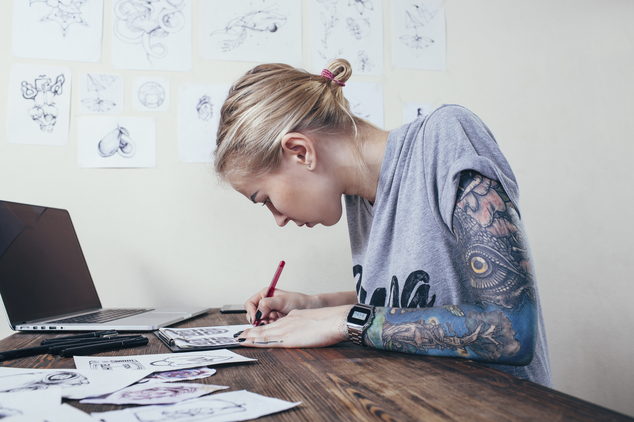 A young artist drawing
