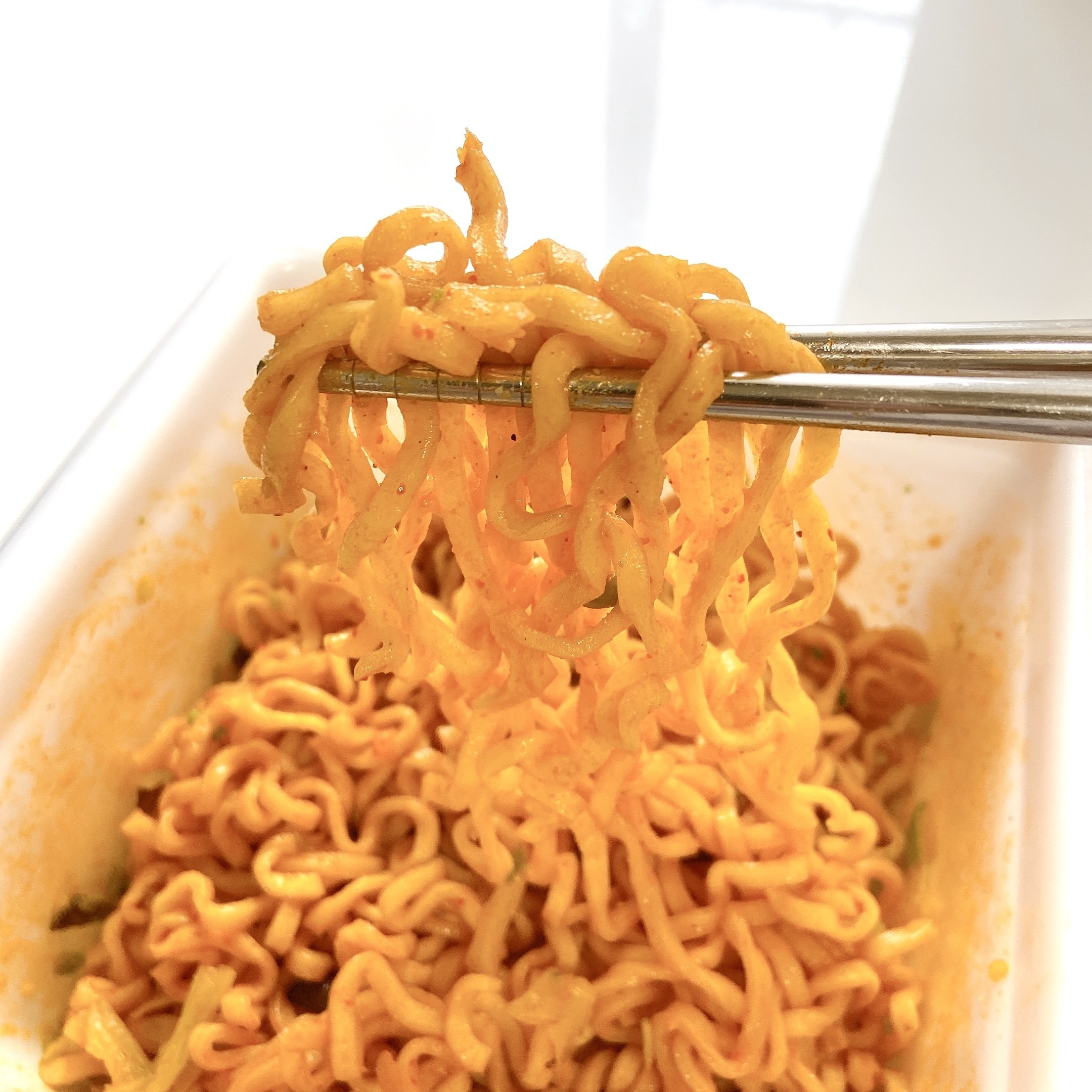 セブン-イレブンのオススメの商品「蒙古タンメン中本 辛旨魚介味噌まぜそば」