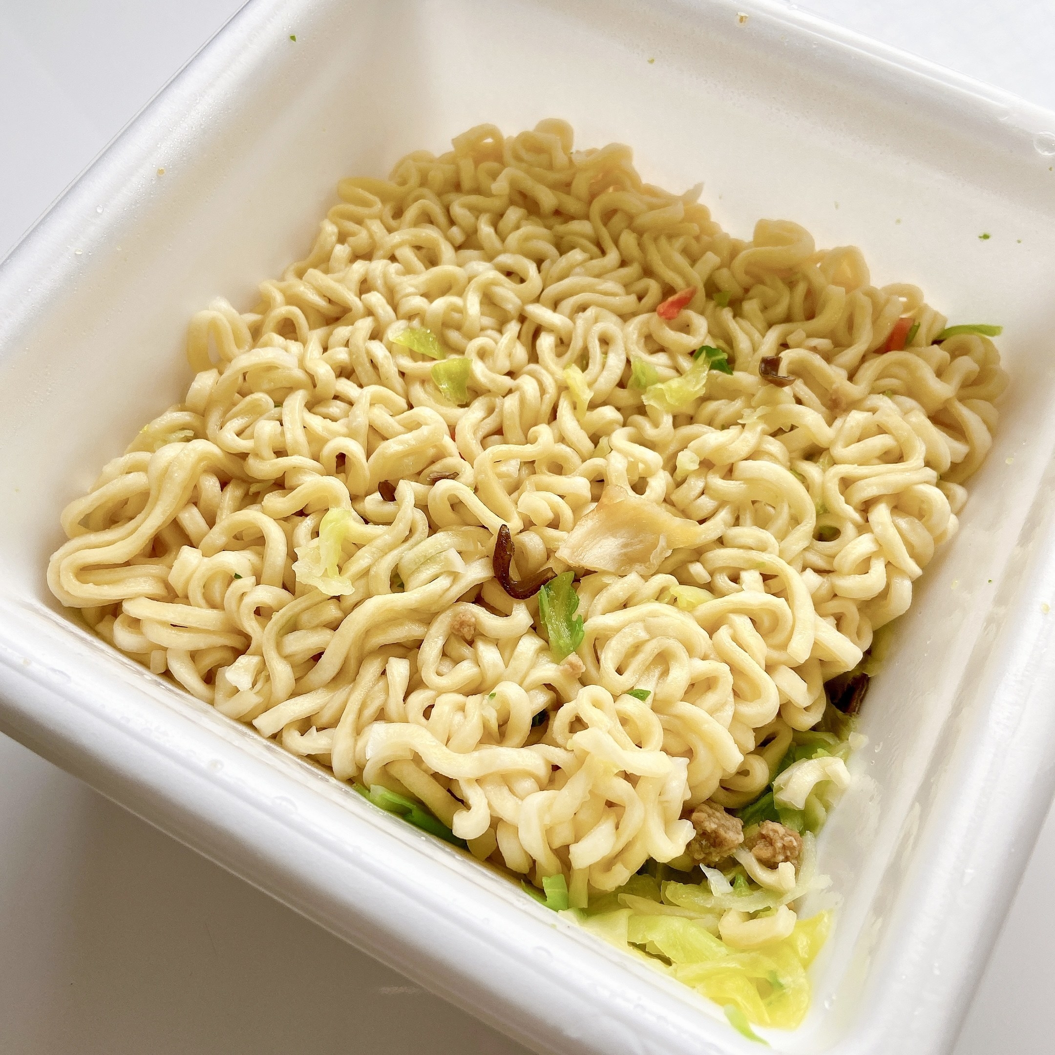 セブン-イレブンのオススメの商品「蒙古タンメン中本 辛旨魚介味噌まぜそば」