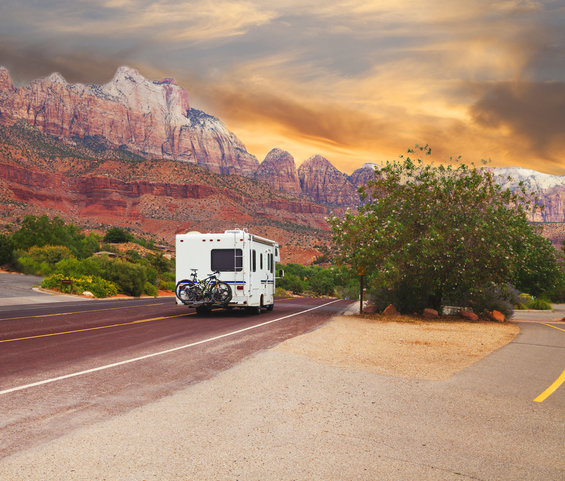 A motor home on the road toward Zion National Park.