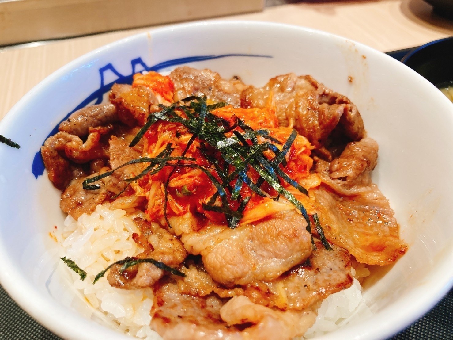 松屋のオススメメニュー「キムカル丼」おいしい食べ応えあるガッツリ満足グルメ