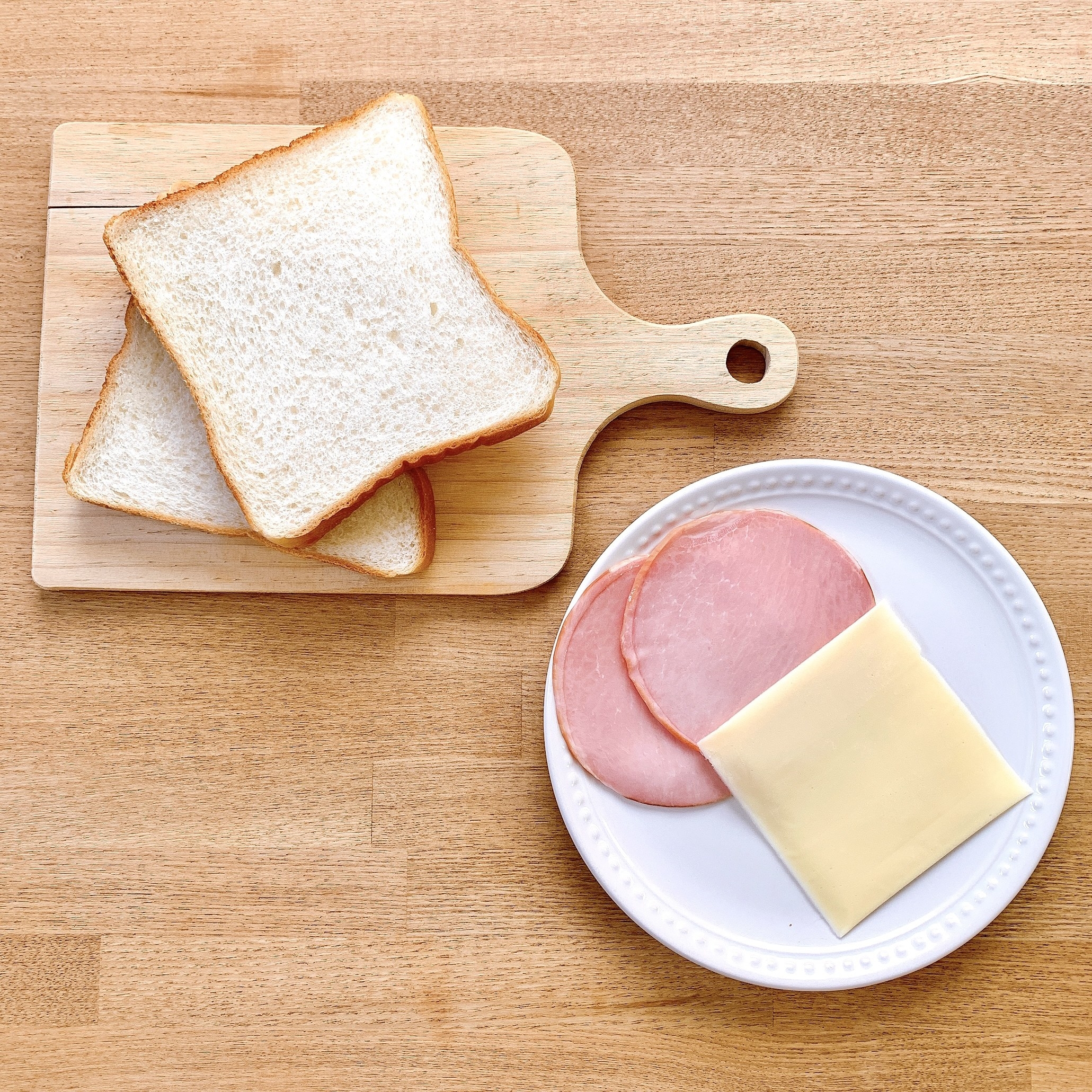 DAISO（ダイソー）のおすすめ便利グッズ「ホットサンドメーカー」コスパ良すぎでおいしいホットサンドが作れる