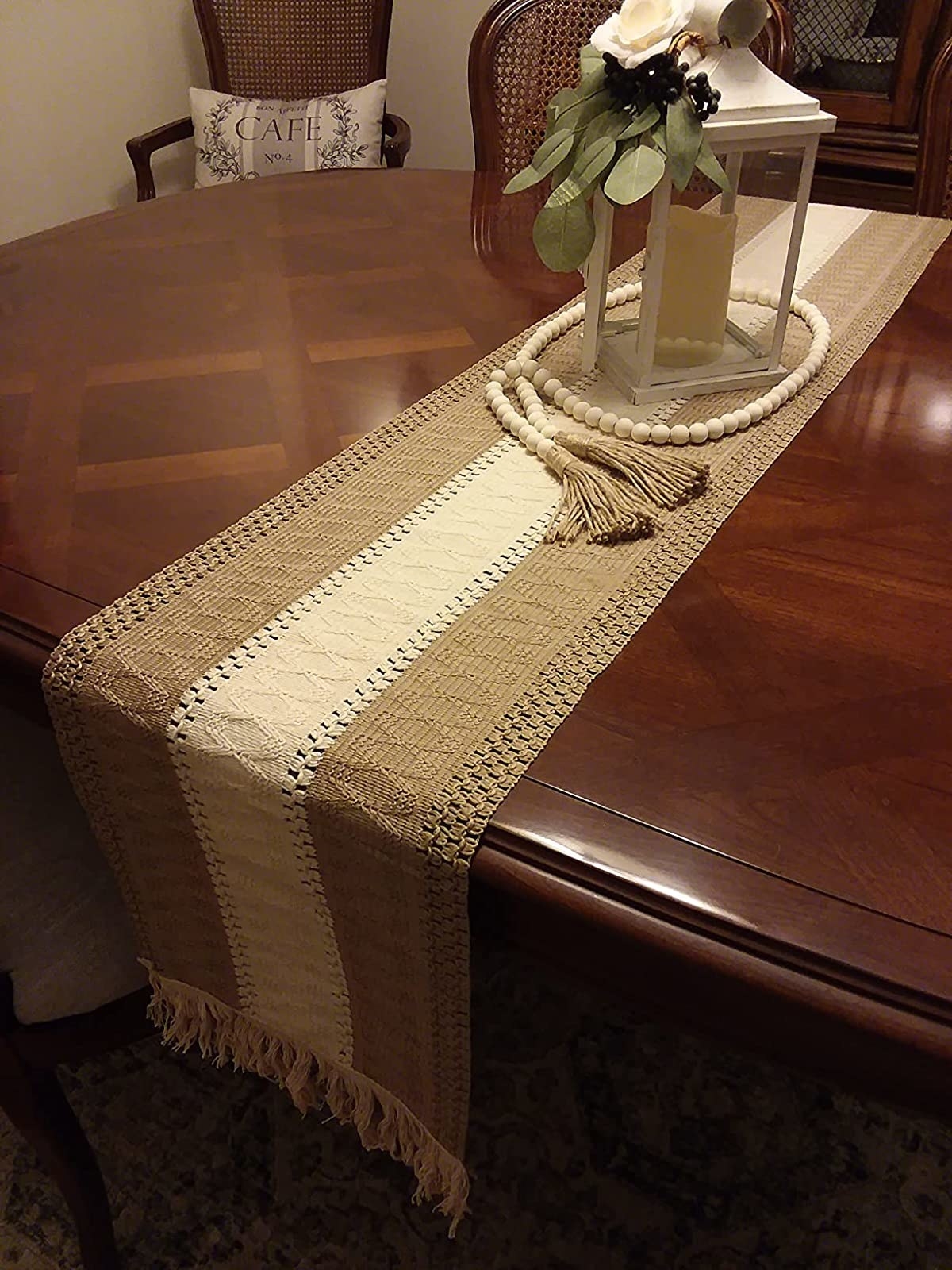 Reviewer&#x27;s table runner is shown