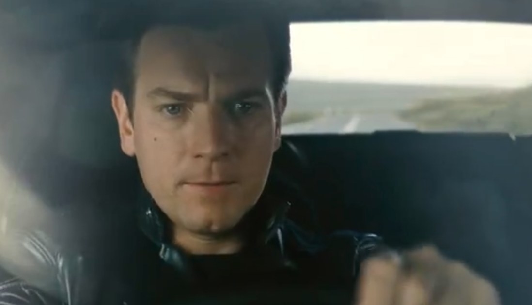 Ewan McGregor driving a car in Stormbreaker