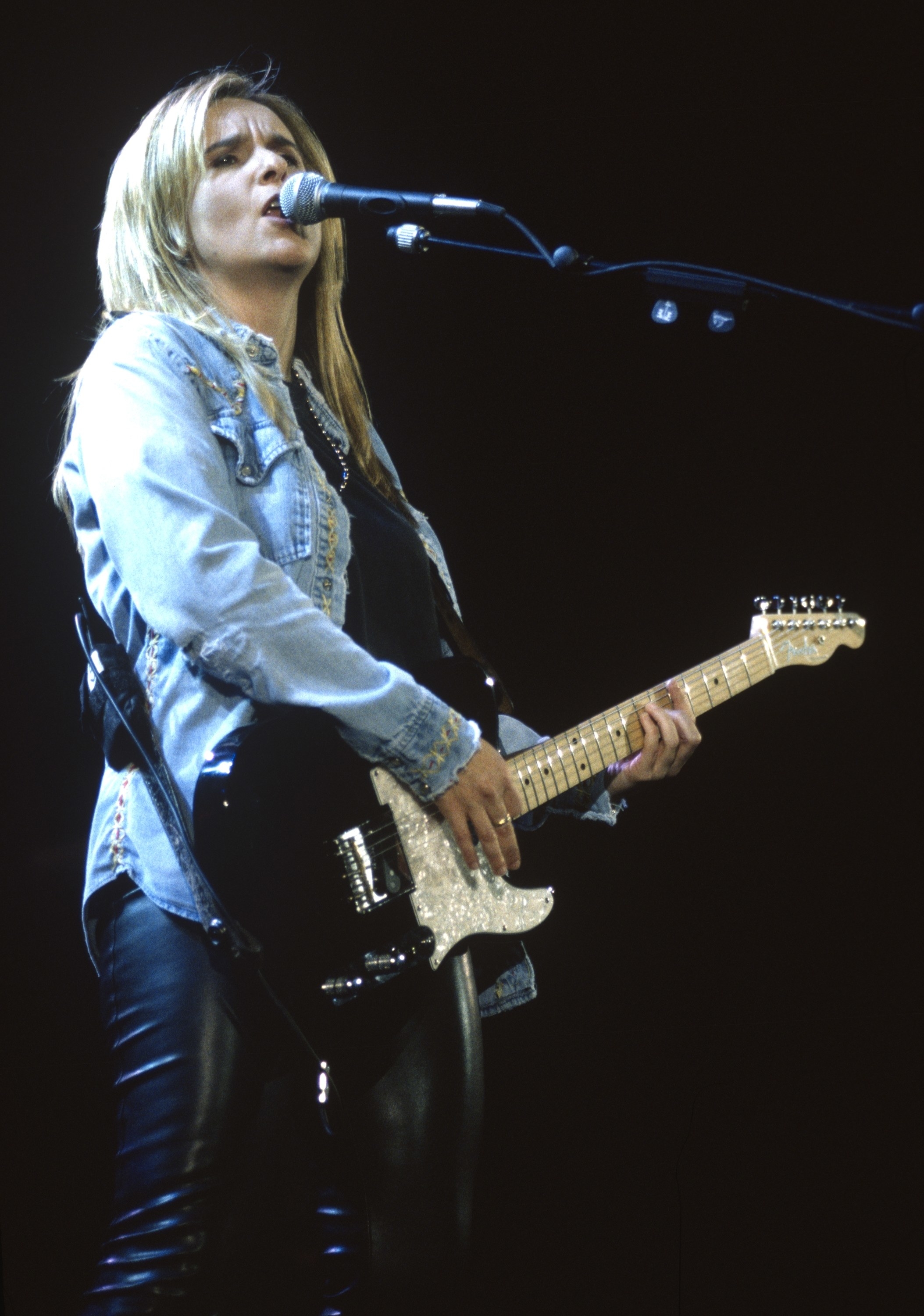 Melissa Etheridge performs at the Cow Palace on December 17, 1996 in San Francisco, California