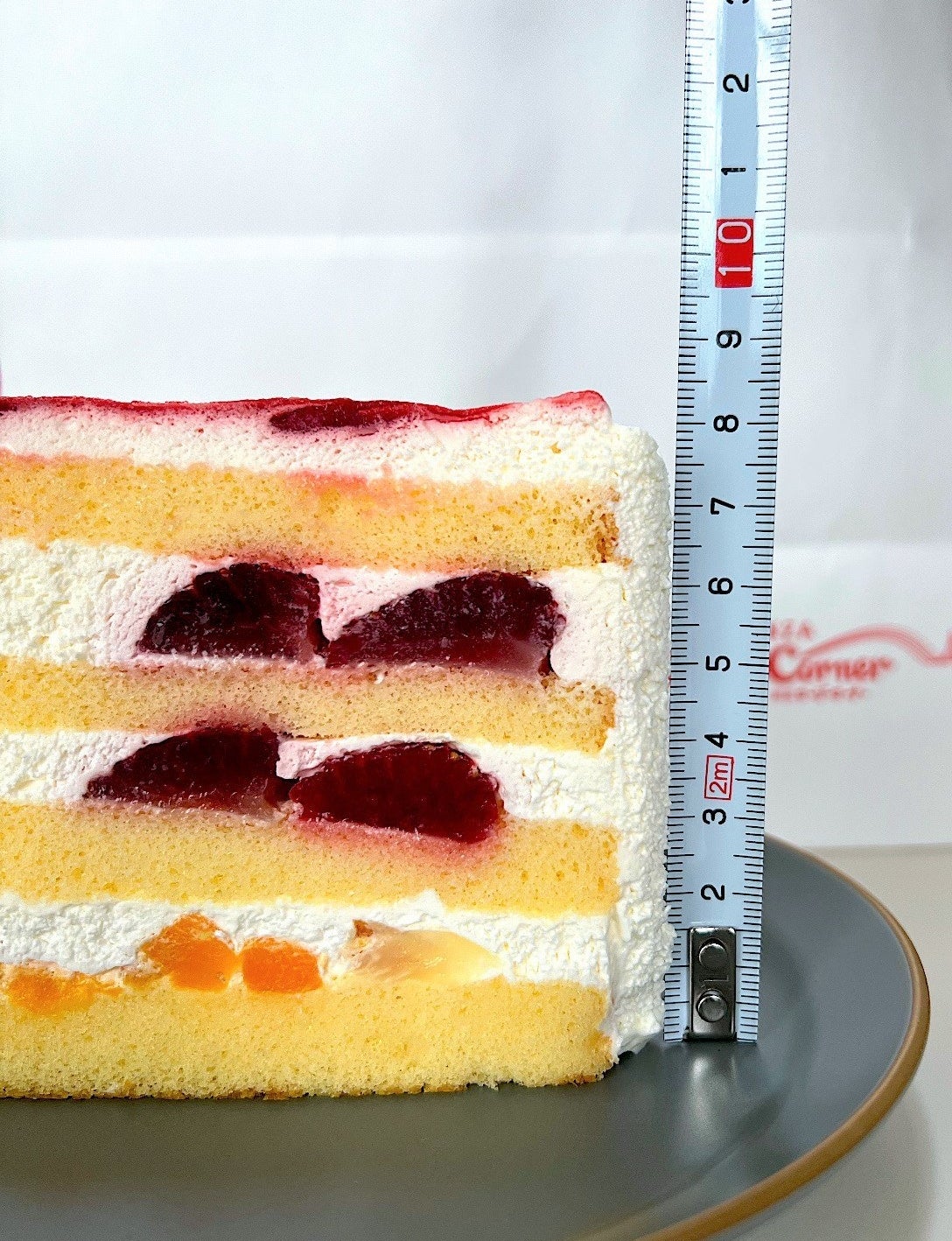 銀座コージーコーナーのオススメスイーツ「ミルショート(いちご)」大きくて美味しい ボリューム感が半端じゃない