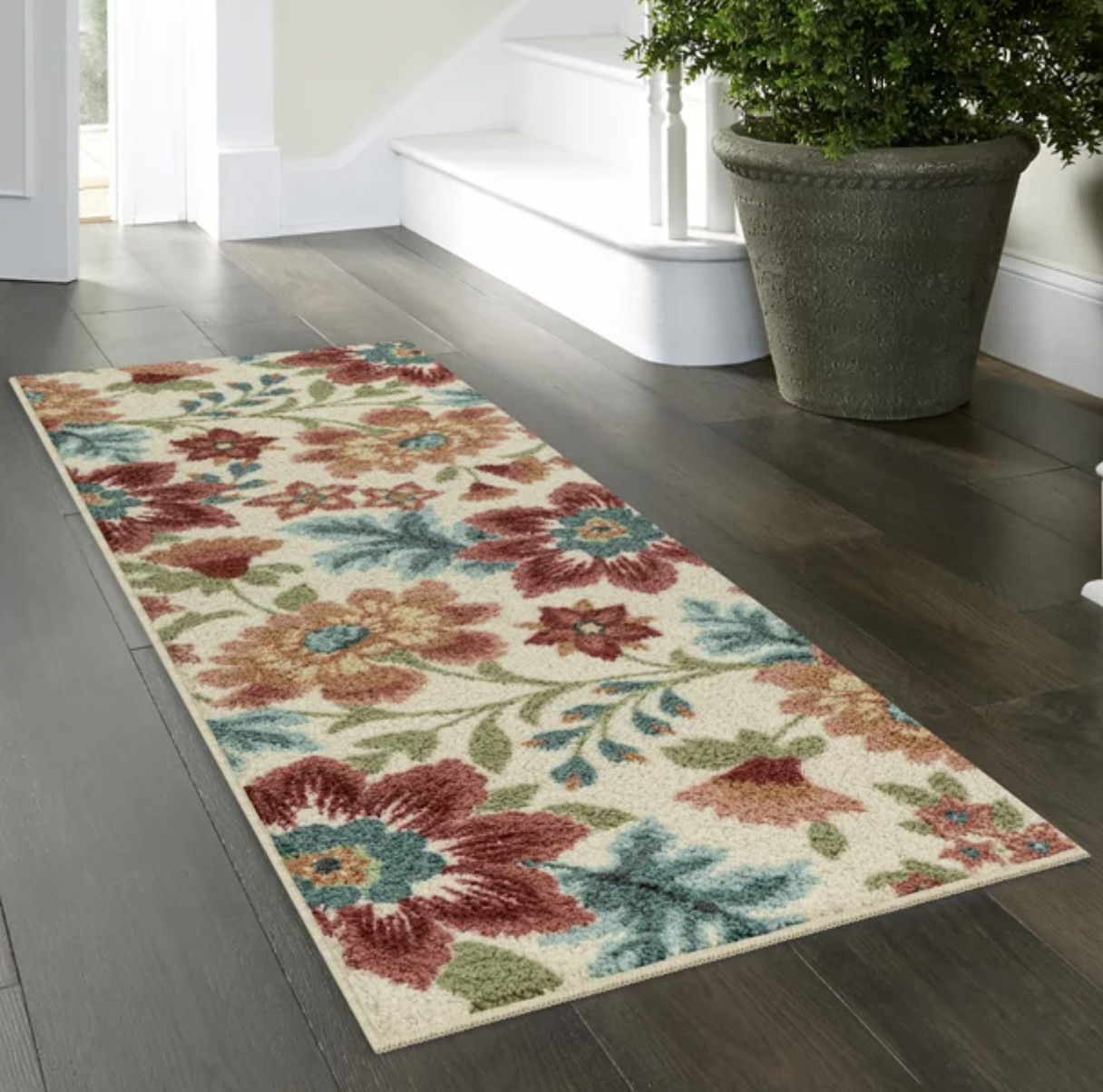 The floral accent runner rug