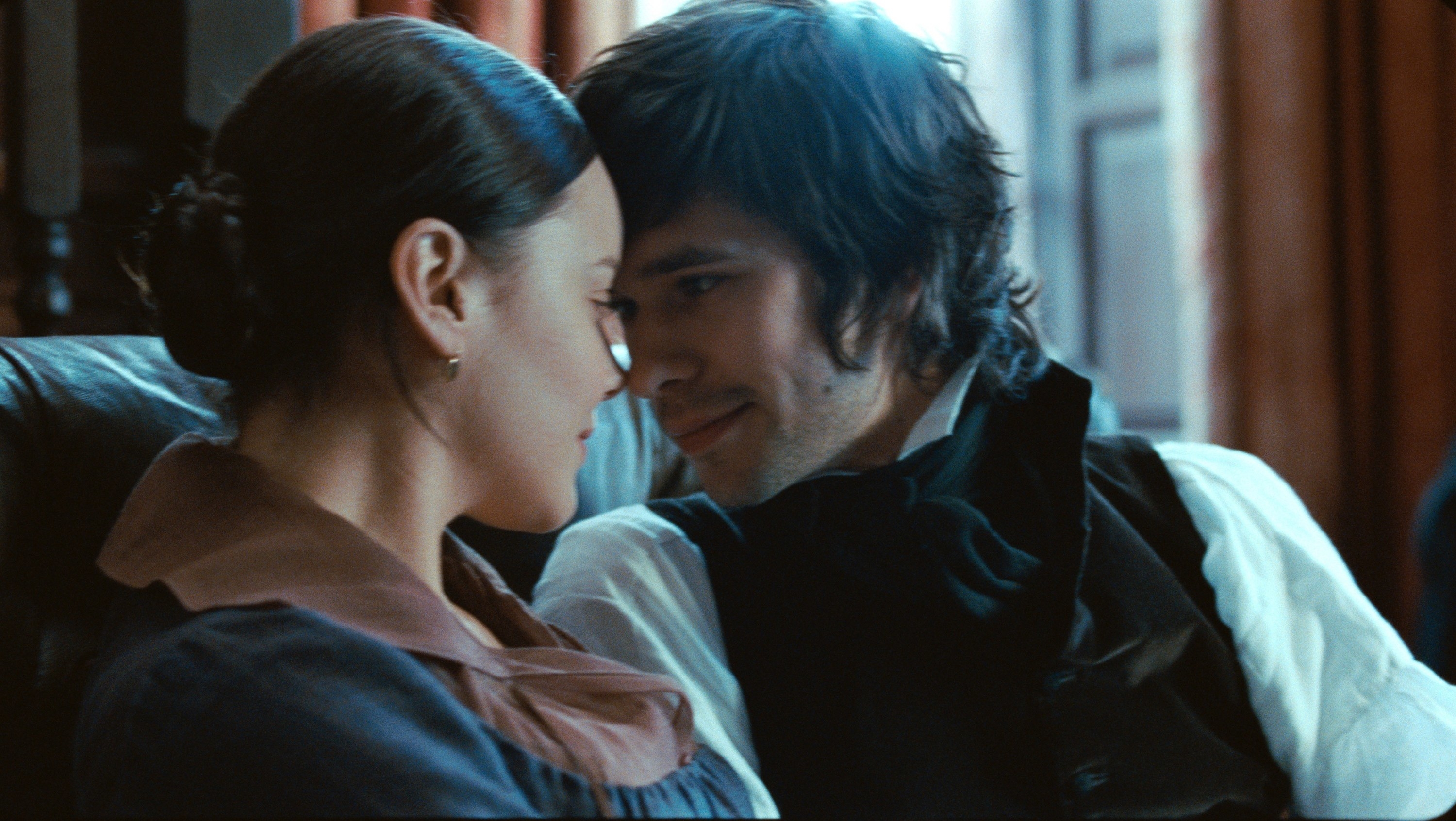 Abbie Cornish as Fanny Brawne and Ben Whishaw as John Keats in Bright Star (2009)
