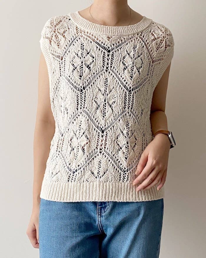 ZARA（ザラ）のオススメアイテム「オープンニット ベスト」ざっくりとした編み模様が夏らしい 涼しげで可愛いデザイン