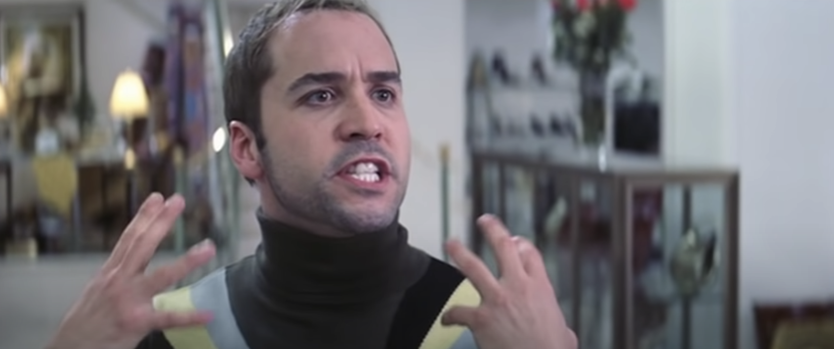 Jeremy Piven in a turtle neck