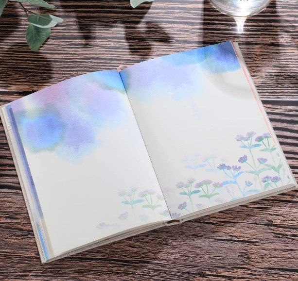 Cuaderno con diseños coloridos