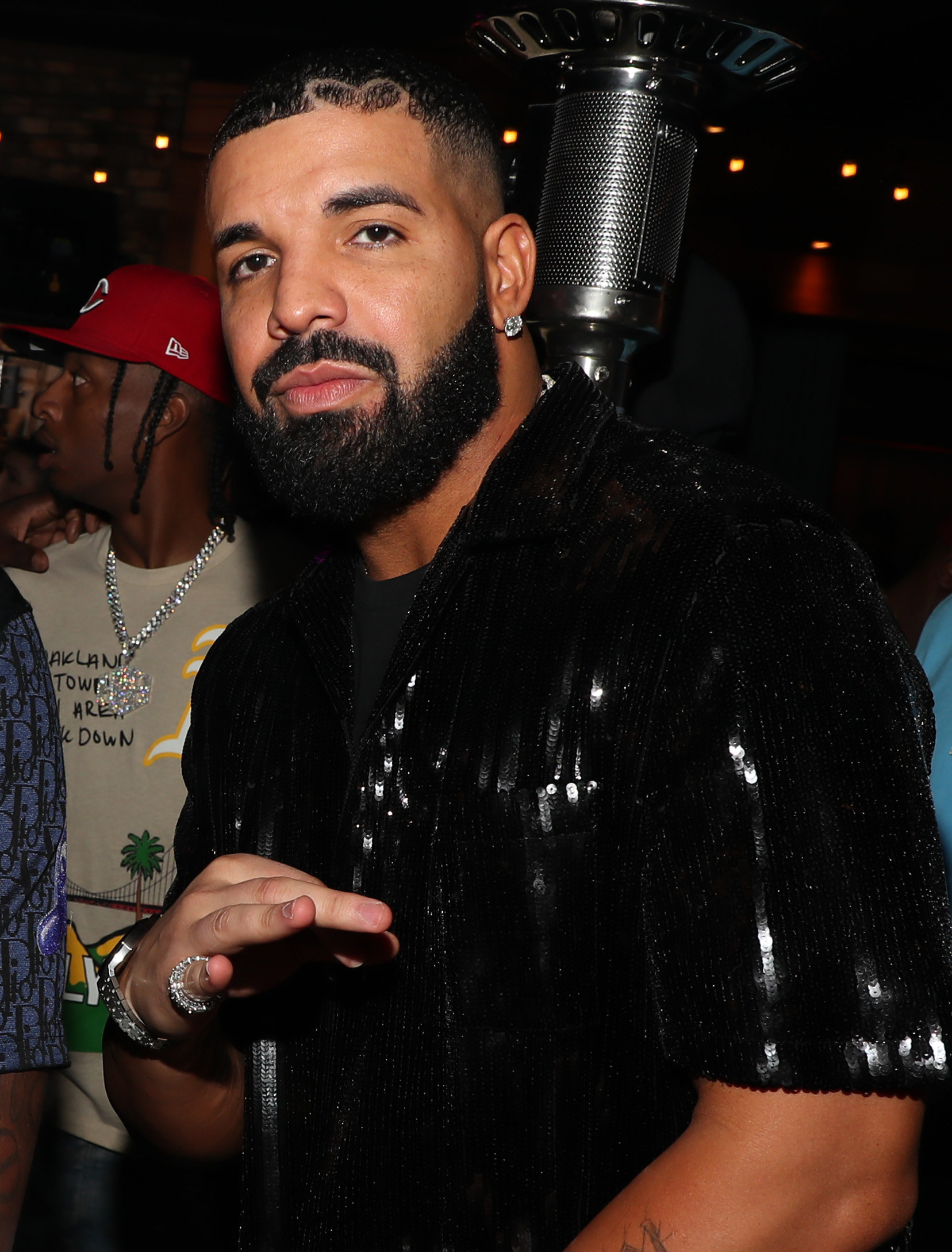 Drake Sparked Backlash For Posting A Photo Of A Woman He Doesn T Know