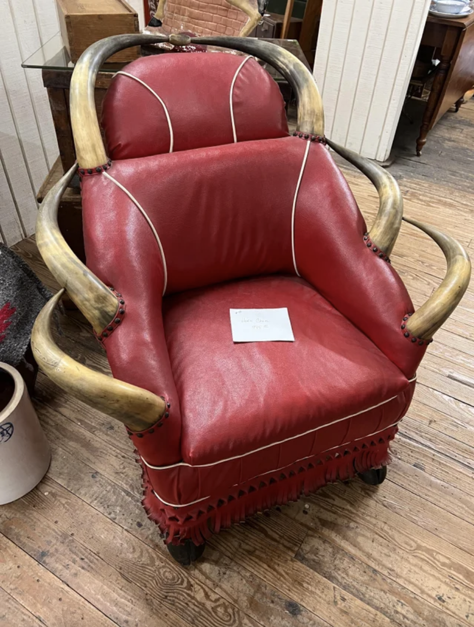 chair with horns