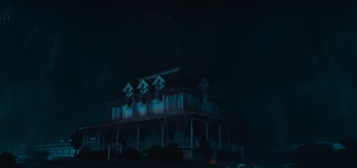 The Haywood house being rained on with blood in &quot;Nope&quot;