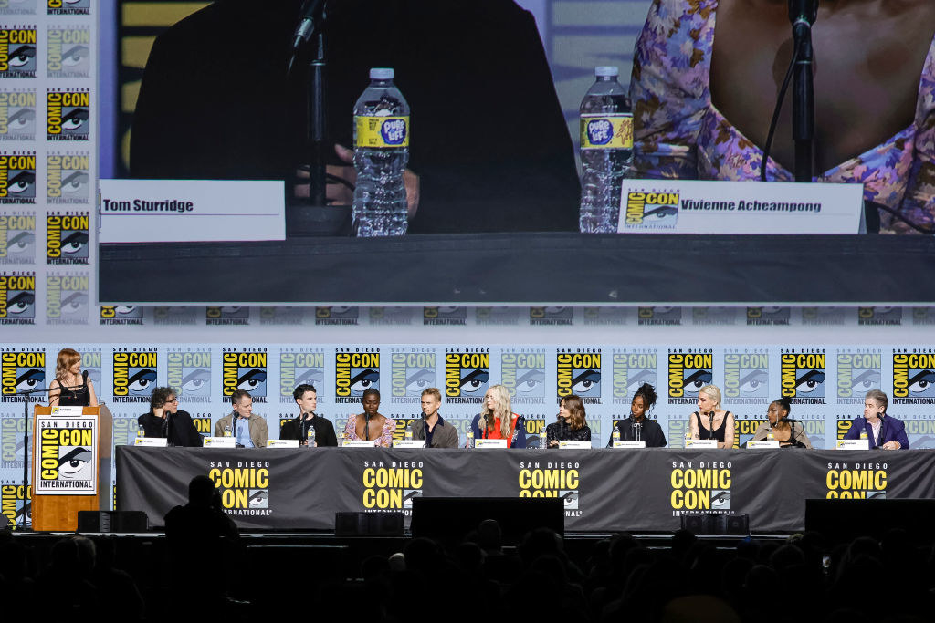 Watch the 'Stranger Things' Panel at San Diego Comic-Con - AmongMen