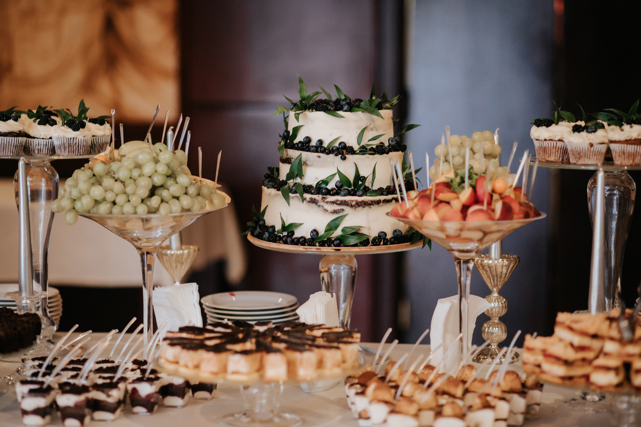 23 Wedding Etiquette Rules Guests Should Never Ignore