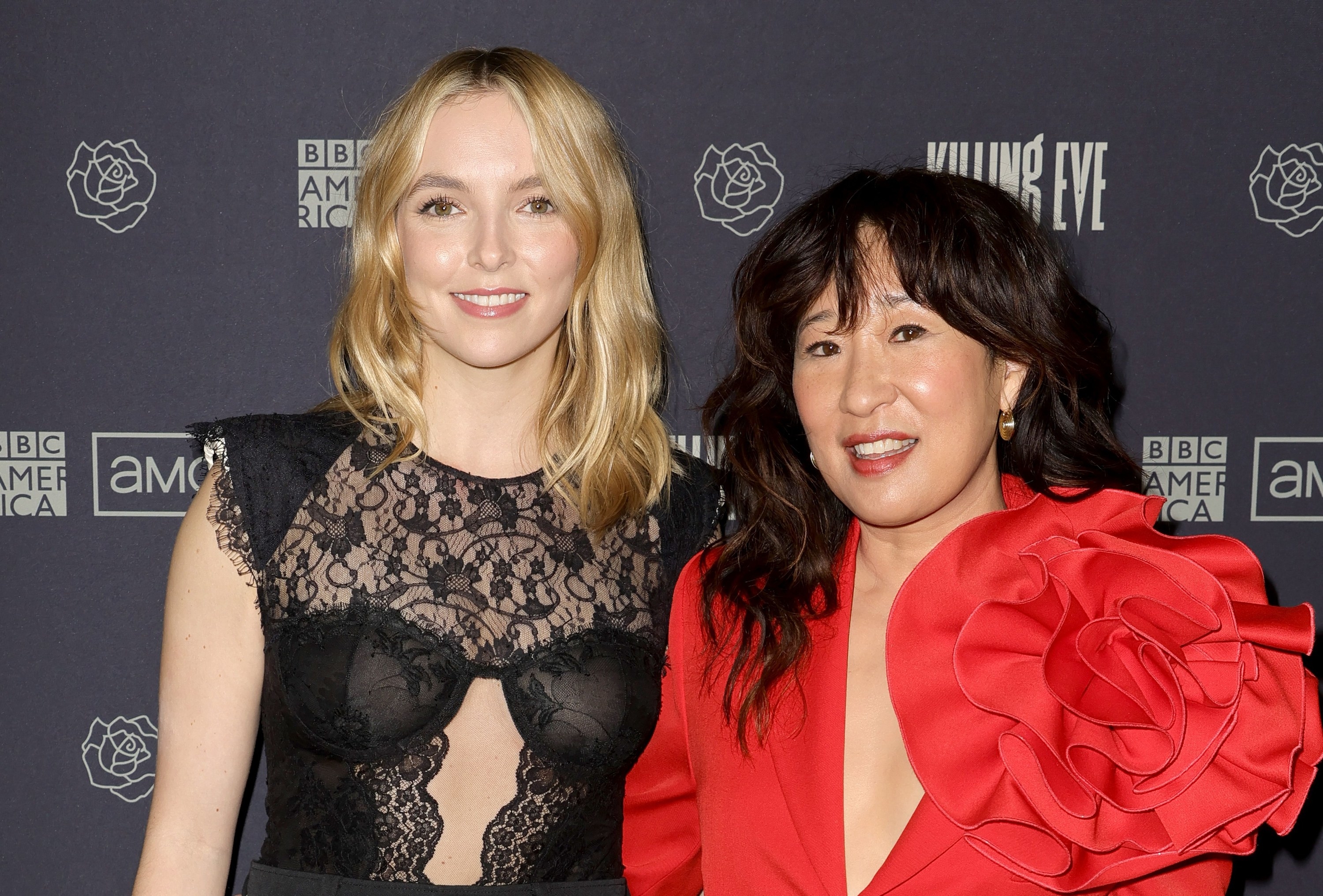 Jodie Comer and Sandra Oh attend the photo call for BBC America&#x27;s &quot;Killing Eve&quot; in 2022