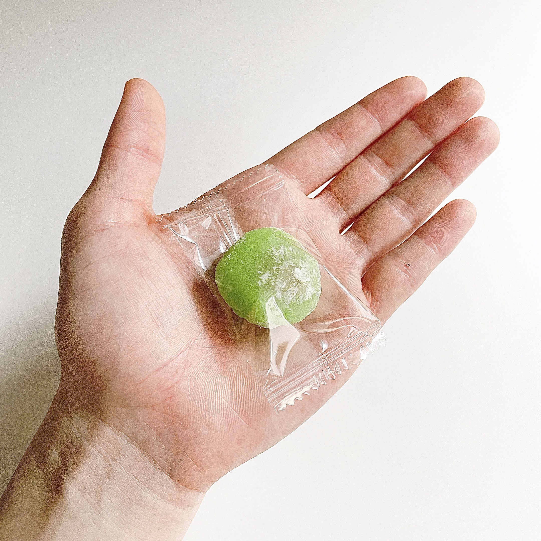 LAWSON(ローソン)のオススメの新作お菓子「すいか大福 7個」