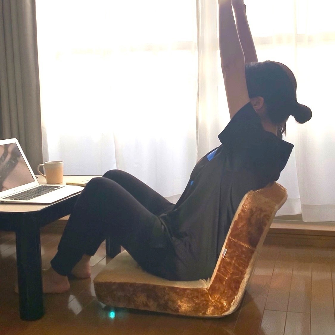 NITORI(ニトリ)のオススメ睡眠アイテム「座椅子 Nトースト」