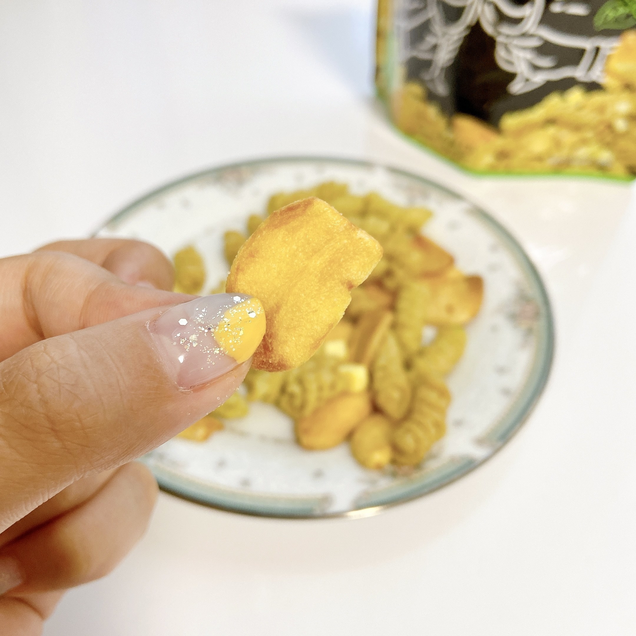 KALDI（カルディ）のおすすめおつまみ「ループスナック（ジェノベーゼパスタ味）」ワインに合う